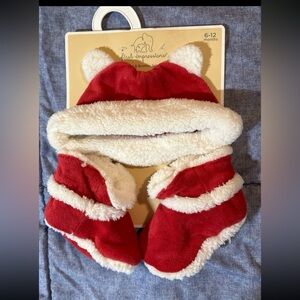 First impressions, hat and booties set for Christmas size 6 to 12 months, NWT